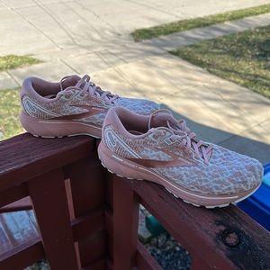 Cheetah Pink Brooks Ghost 14